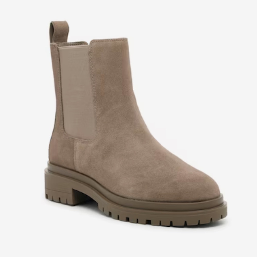 SOLD/ Lauren Ralph Lauren Women's Suede Boots Size 9 - Picture 3 of 12